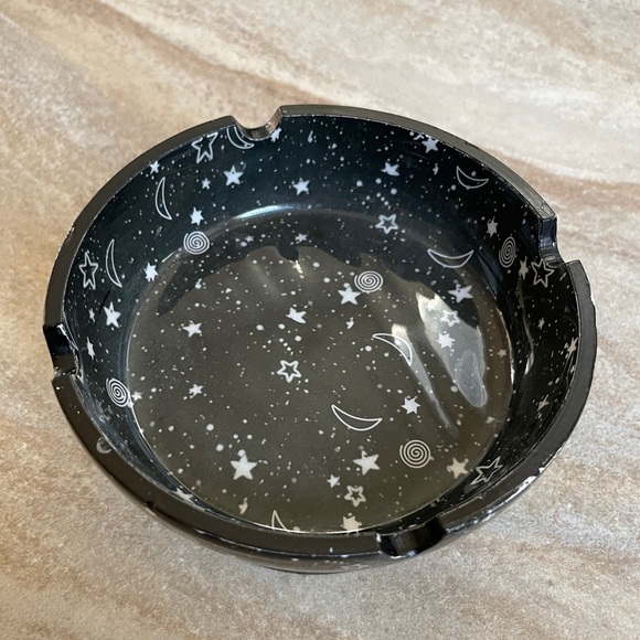 Urban Outfitters Home Incense burner Celestial Shiloh Graphic Ashtray Ceramic - Picture 2 of 5